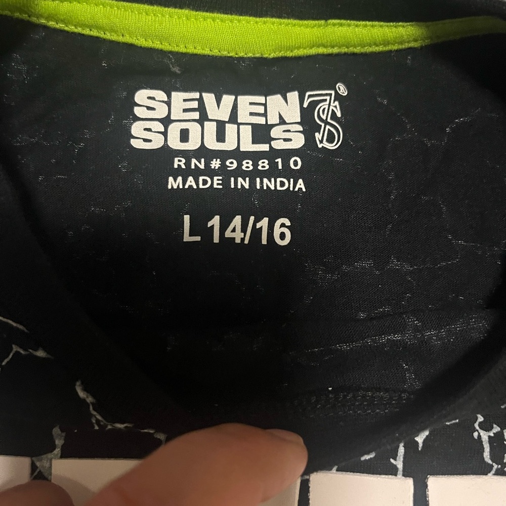 Seven Kids Black and White Graphic T-Shirt - Picture 5 of 6